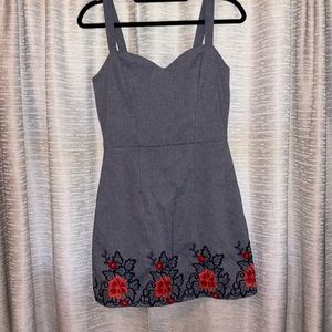 Francesca’s Women Flower Print Mini Dress